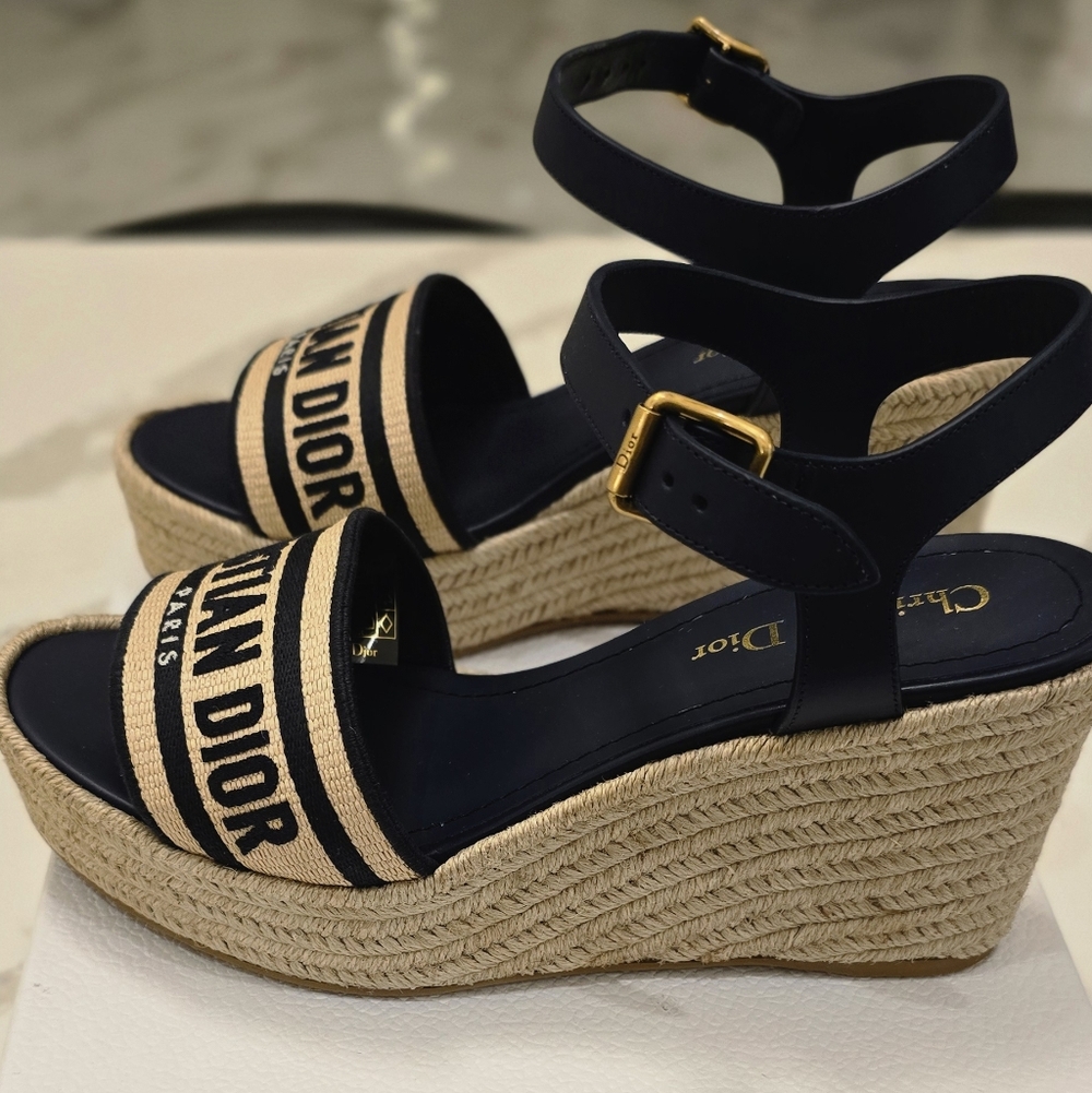 Dior Women's Black and Tan Sandals - Picture 3 of 8